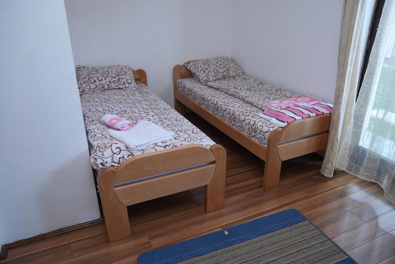 Bed and Breakfast Mm Narcis Vlasina Rid Zewnętrze zdjęcie