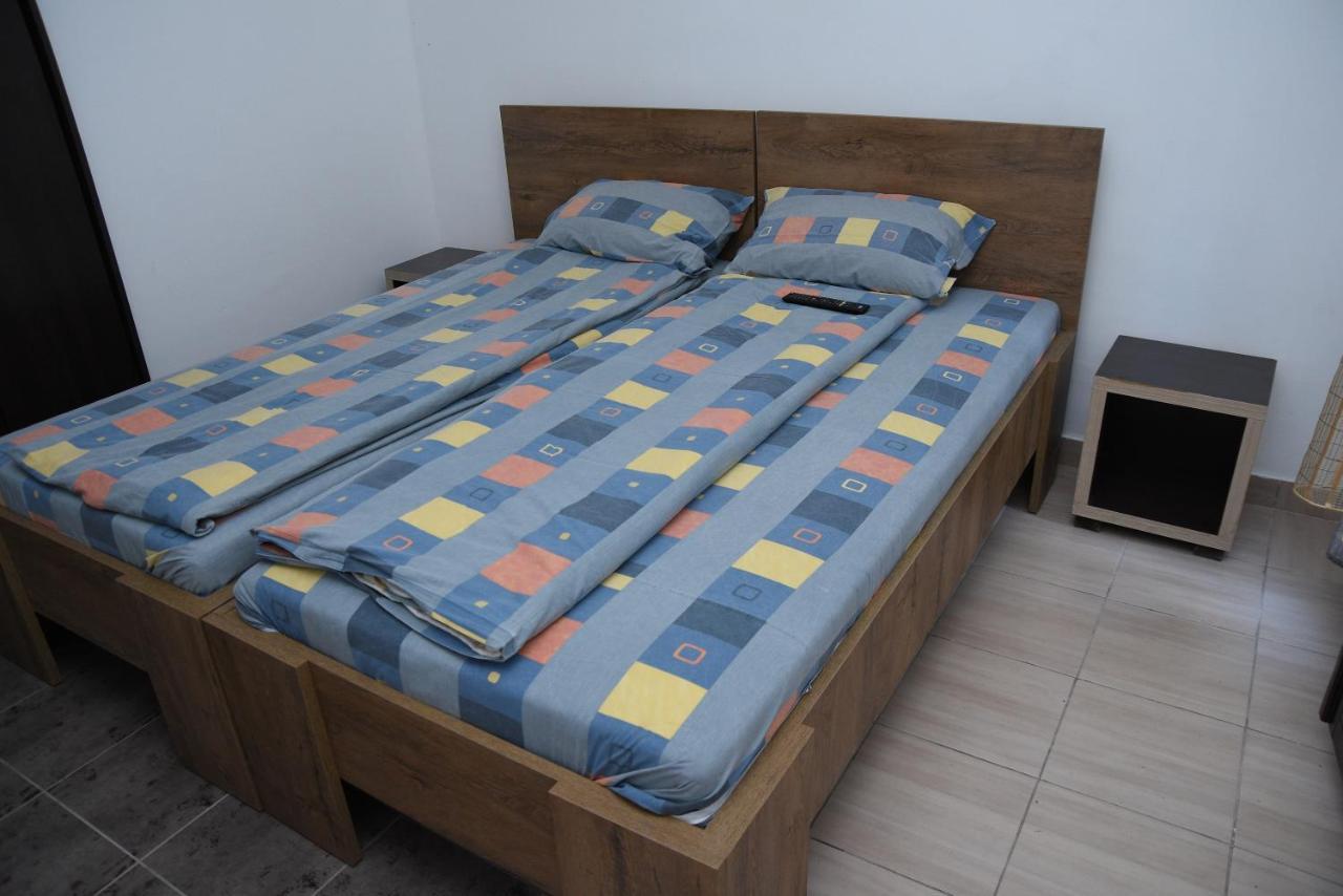 Bed and Breakfast Mm Narcis Vlasina Rid Zewnętrze zdjęcie