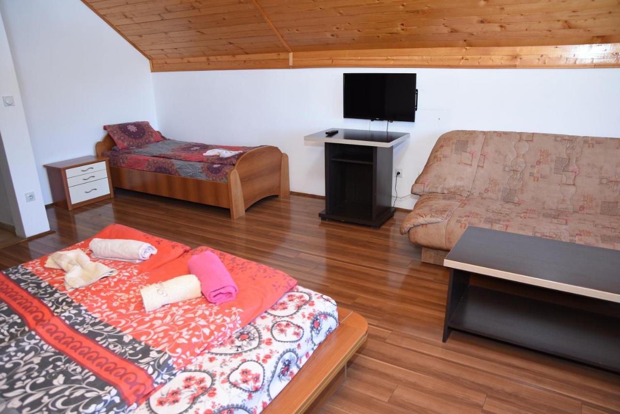 Bed and Breakfast Mm Narcis Vlasina Rid Zewnętrze zdjęcie