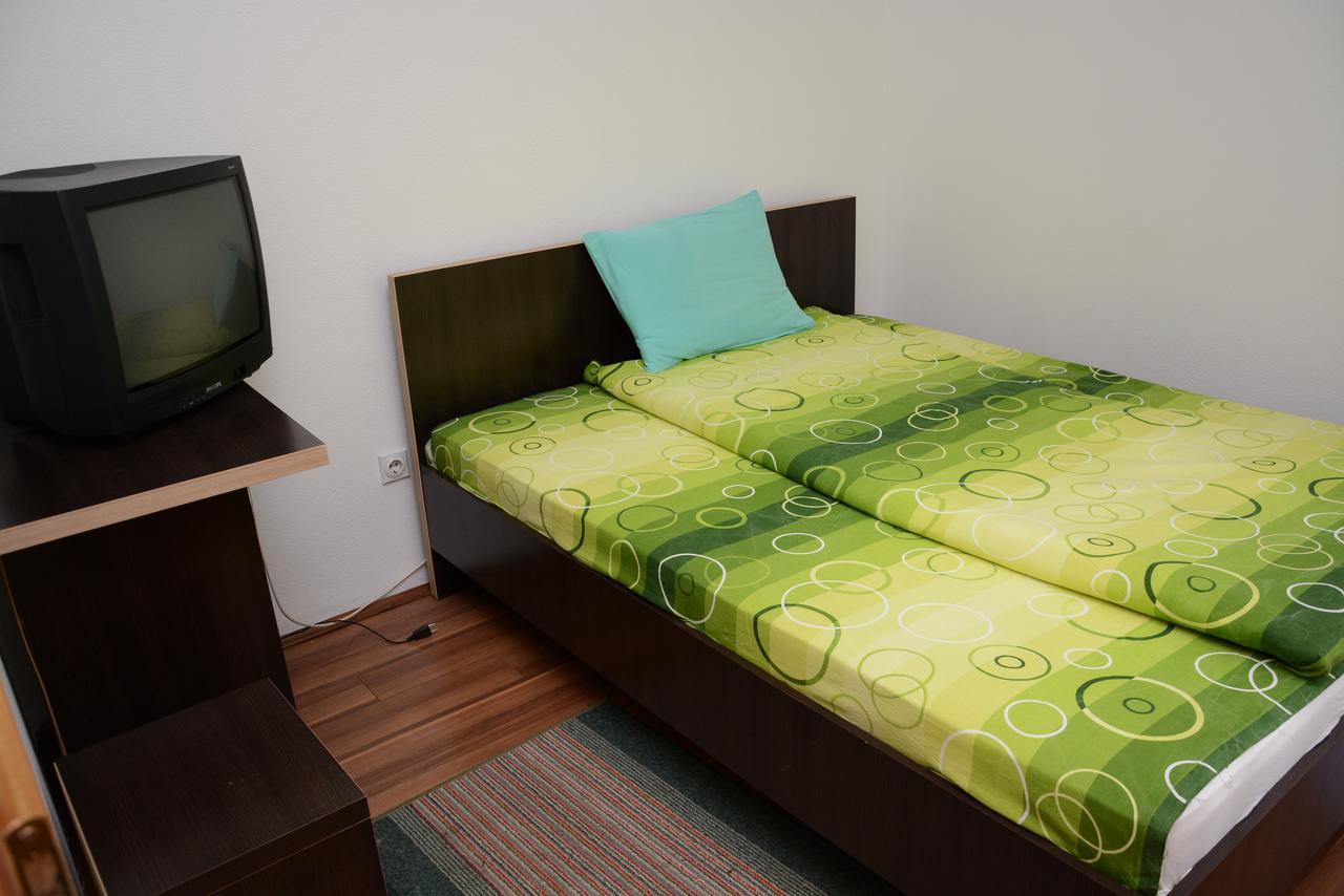 Bed and Breakfast Mm Narcis Vlasina Rid Zewnętrze zdjęcie
