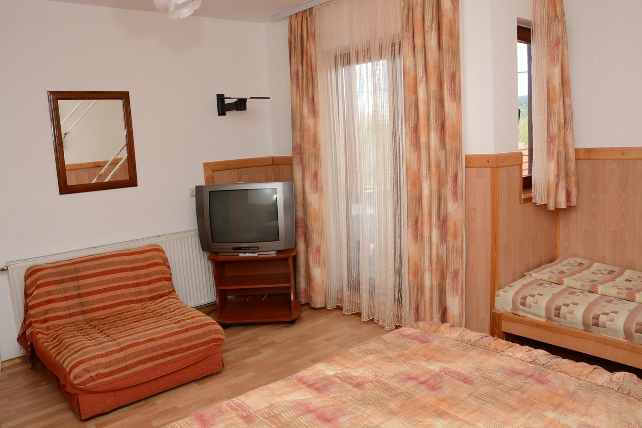 Bed and Breakfast Mm Narcis Vlasina Rid Zewnętrze zdjęcie