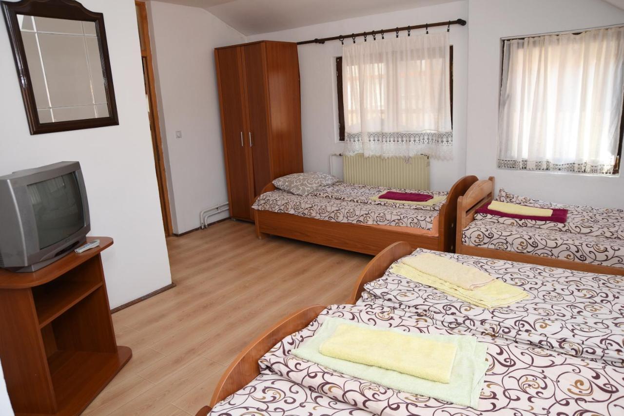 Bed and Breakfast Mm Narcis Vlasina Rid Zewnętrze zdjęcie